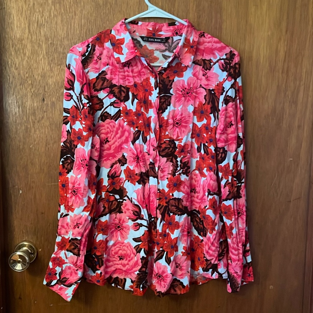 Zara Basic floral blouse